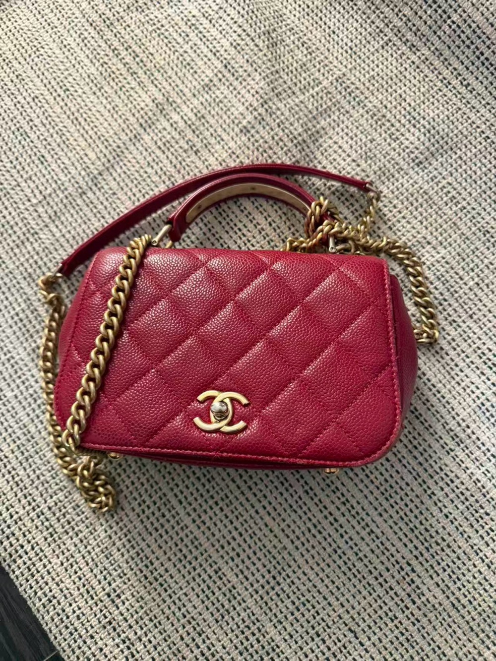 CHANEL Red Quilted Leather Crossbody with Gold-Tone Chain